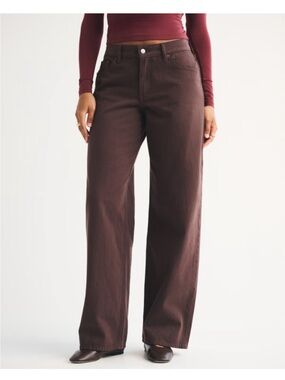 Curve Love Low Rise Ultra Loose Jean Abercrombie & Fitch